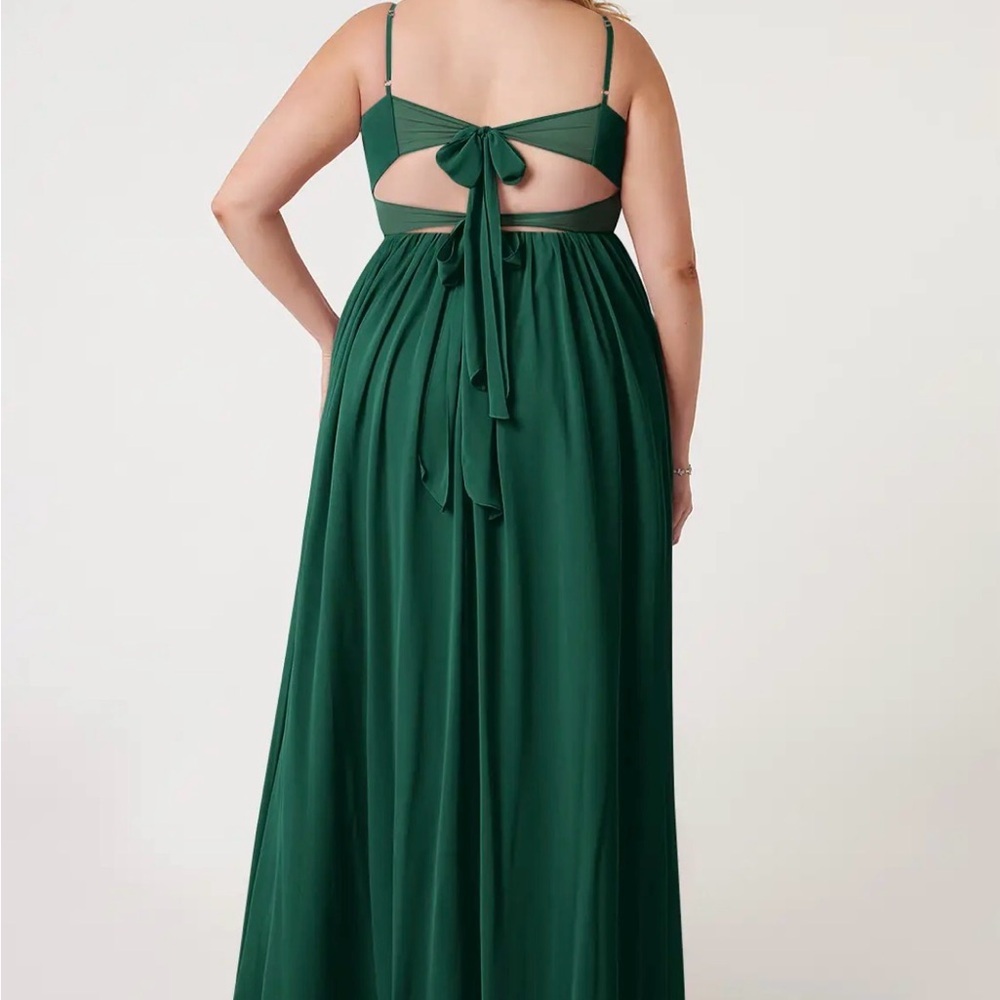 Azazie Spaghetti Strap Halter Full Length Formal Dress Emerald Green Size 14 NWT - Picture 3 of 11